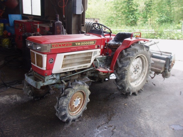 YM2000D